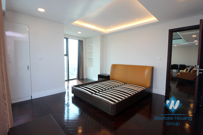 Modern duplex apartment for rent in city centre